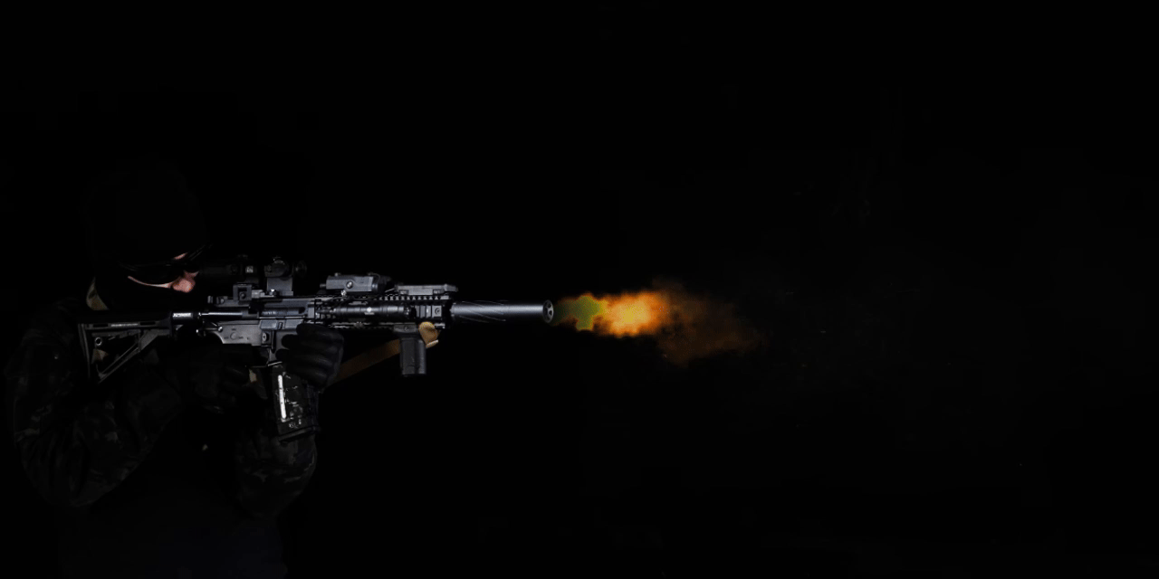 Martina Smokey Wolf Pro Airsoft Tracer Unit w/ Muzzle Flash & Smoke Effect