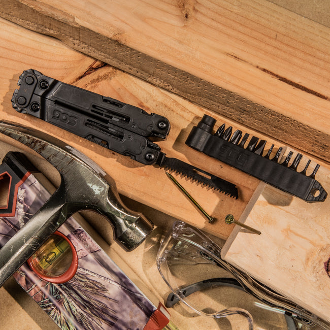 SOG PowerAccess Deluxe Multitool w/ 21 Tools – Black
