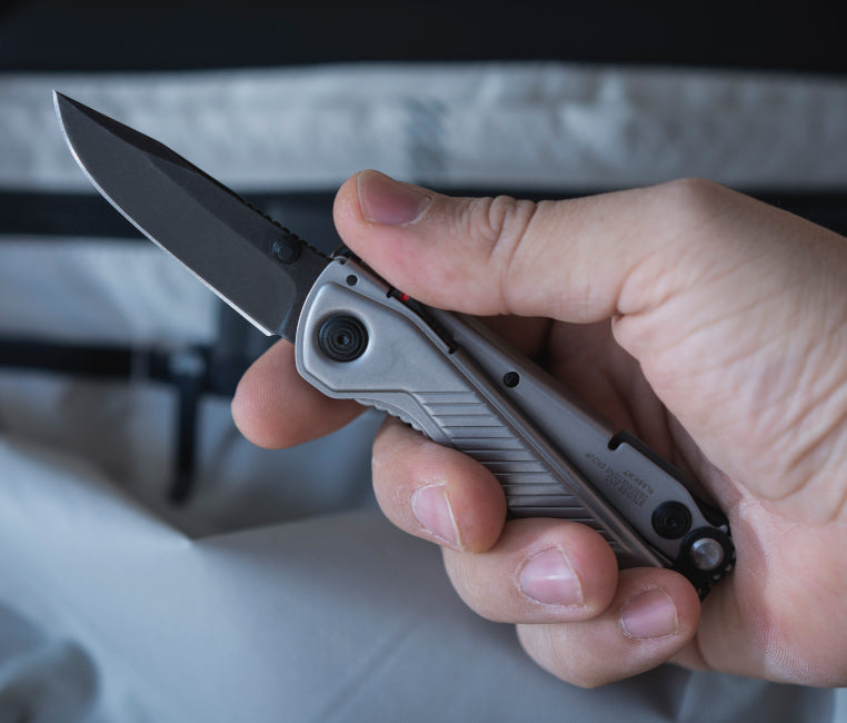 SOG Flash MT Multitool – Silver and Black | SOG Knives