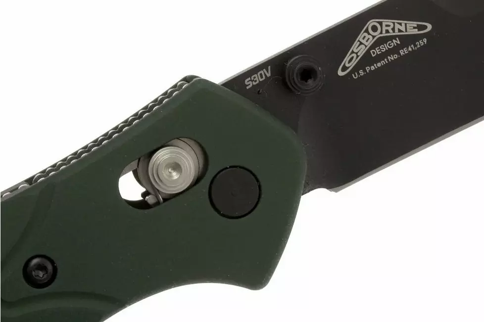 Benchmade Osborne Folding Knife – S30V Steel w/ Green Aluminum Handle BM940BK | Benchmade USA