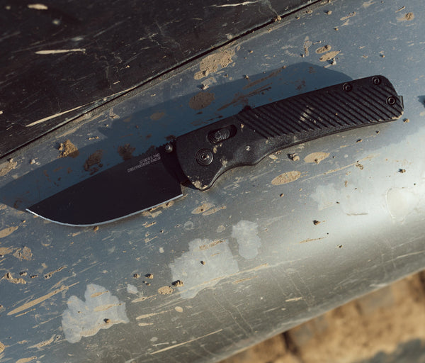 SOG Flash AT Assisted Folding Knife – Black Out w/ D2 Steel | SOG Knives