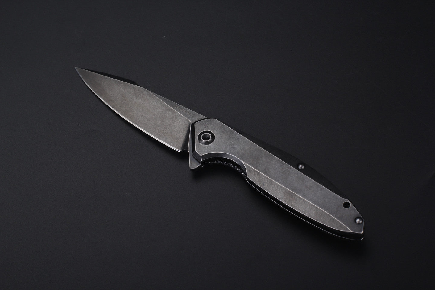 Ruike P128-SB Folding Knife – Black Stonewashed | Ruike